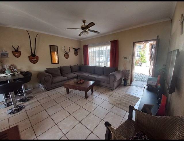 3 BEDROOM APARTMENT FOR SALE IN JORDAAN PARK
